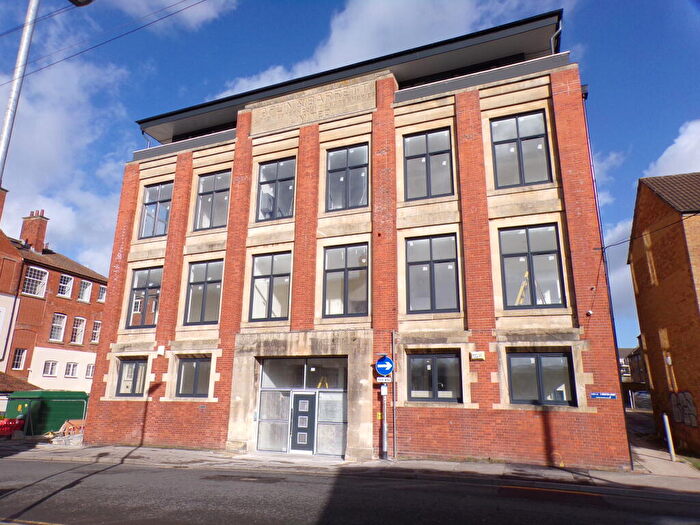 Flat To Rent In Yeovil Town Centre, BA20