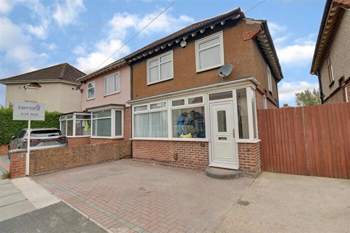 3 Bedroom House For Sale In Pitreavie Road, Portsmouth, PO6