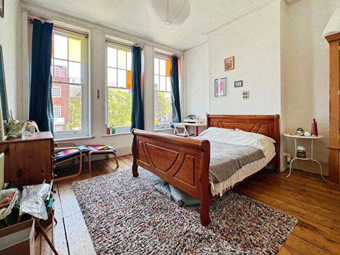 4 Bedroom Flat To Rent In Holloway Road, London, N7