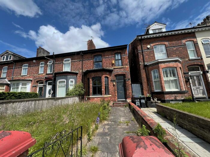 3 Bedroom House To Rent In Shaw Heath, Stockport, SK2