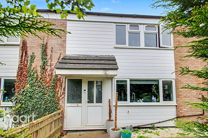 3 Bedroom End Of Terrace House For Sale In Archer Road, Stevenage, SG1
