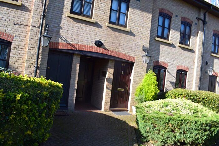 Studio To Rent In River Meads, SG12