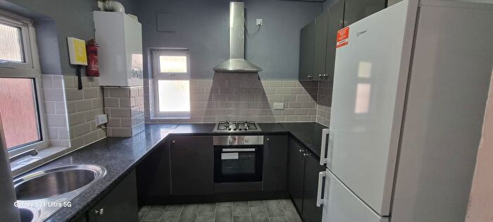 3 Bedroom Terraced House To Rent In Kingston Road, Ilford, IG1