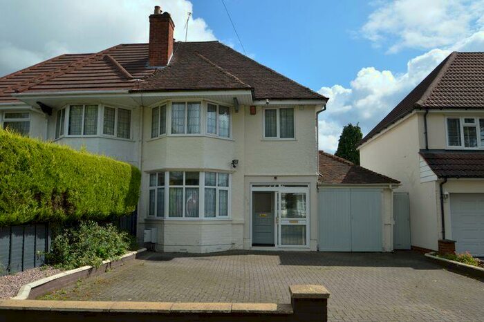 3 Bedroom Semi-Detached House To Rent In Haunch Lane, Kings Heath, B3