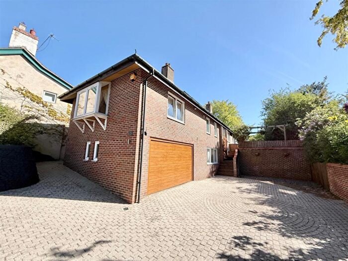 5 Bedroom Detached House For Sale In Quebec Road, Dereham, NR19