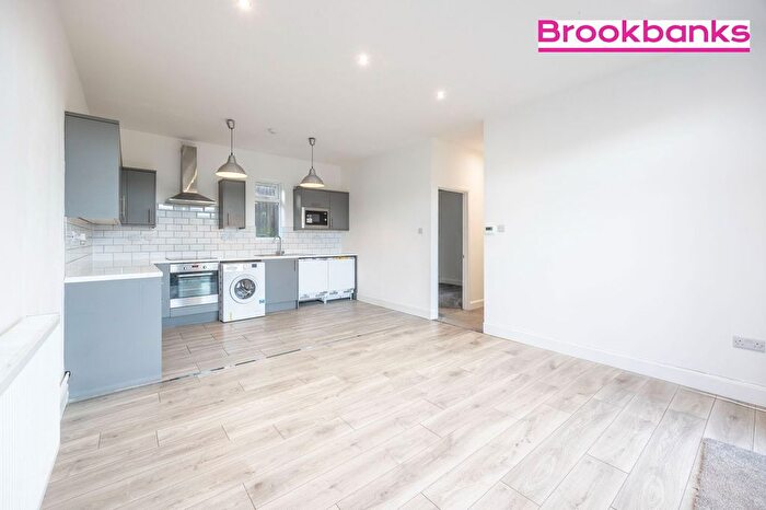 2 Bedroom Bungalow For Sale In Hockenden Lane, Swanley, BR8