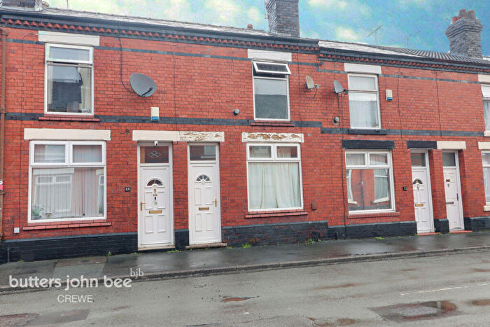 2 Bedroom Terraced House For Sale In Maxwell Street, Crewe, CW2