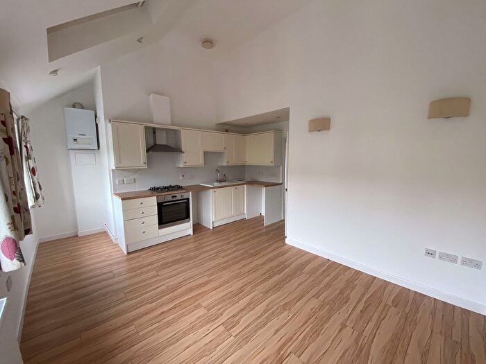 2 Bedroom Flat To Rent In Whitfield Road, Dorchester, DT1