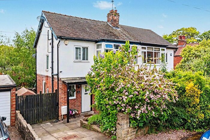 3 Bedroom Semi Detached House For Sale In Outwood Avenue, Horsforth, Leeds, LS18
