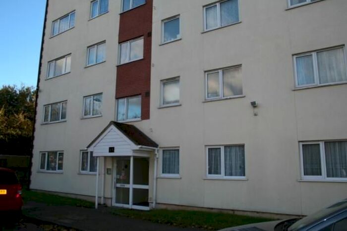2 Bedroom Flat To Rent In Byron Way, Northolt UB5