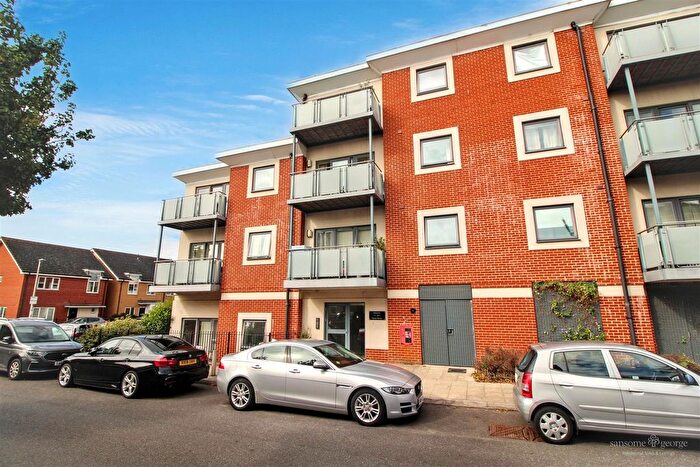 1 Bedroom Flat For Sale In Heron House, Rushey Way, Kennet Island, RG2