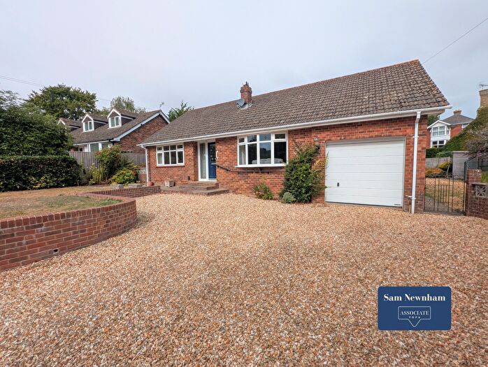 2 Bedroom Detached Bungalow For Sale In Clatterford Road, Newport, PO30