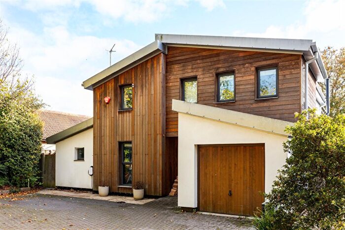 4 Bedroom Detached House For Sale In Nutfield Road, Merstham, RH1