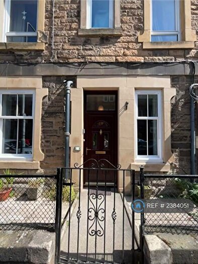 2 Bedroom Flat To Rent In Dalgety Street, Edinburgh, EH7