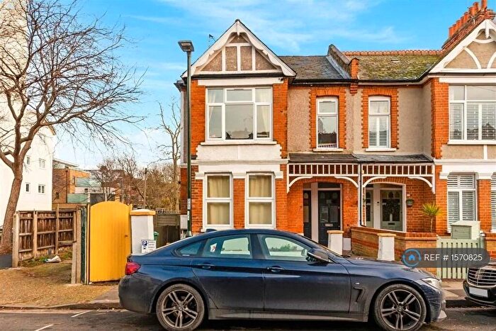 3 Bedroom Maisonette To Rent In Alder Road, London, SW14