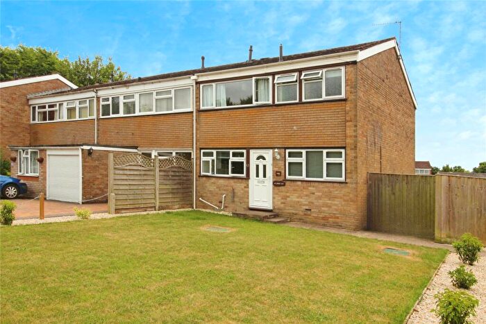 3 Bedroom End Of Terrace House To Rent In Monxton Road, Andover, Hampshire, SP10