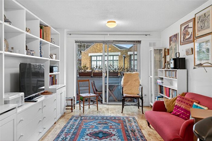 1 Bedroom Flat For Sale In Gresse Street, London, W1T