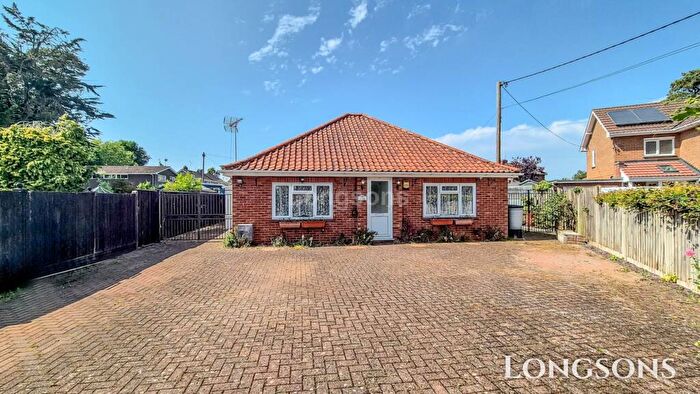 3 Bedroom Detached Bungalow For Sale In Oaks Drive, Swaffham, PE37