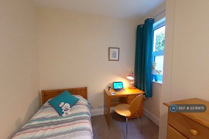 5 Bedroom Semi-Detached House To Rent In Romsey Road, Winchester, SO22