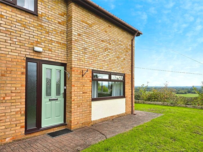 1 Bedroom Flat To Rent In Pant, Oswestry, Shropshire, SY10