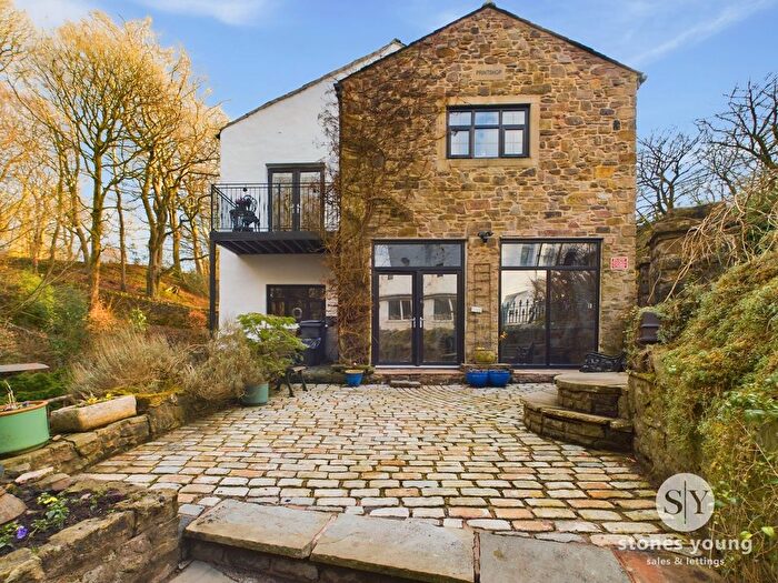 3 Bedroom Semi-Detached House For Sale In Printshop Lane, Darwen, BB3