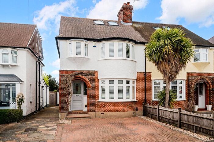 4 Bedroom Semi Detached House For Sale In River Way, Ewell Court, KT19