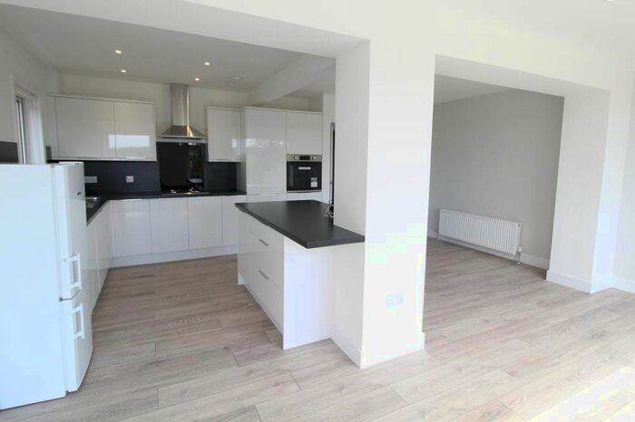 3 Bedroom Semi-Detached House To Rent In Monearn Gardens, Milltimber, AB13