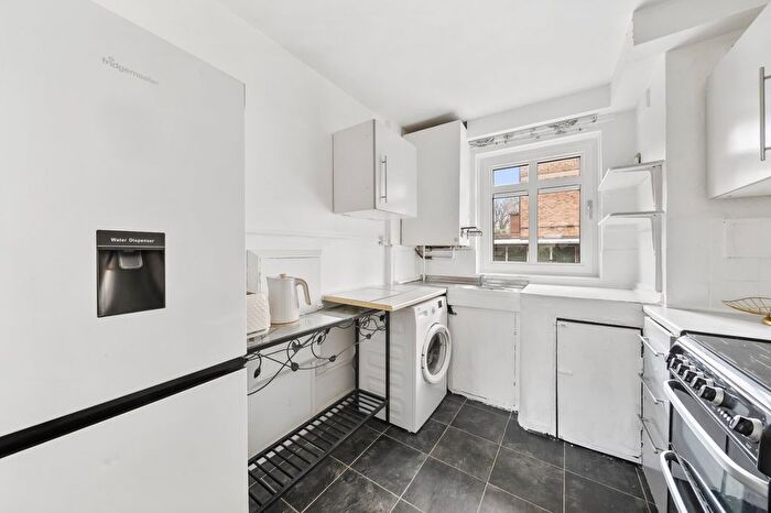 2 Bedroom Flat To Rent In The Woodlands, Aberdeen Park, N5