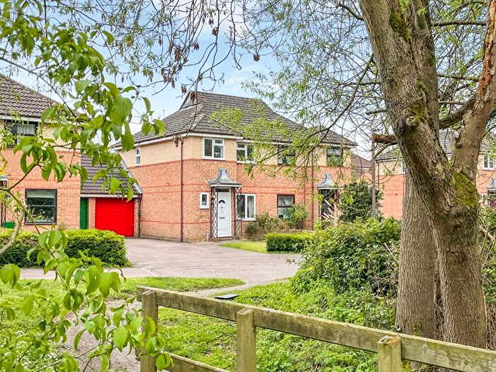 3 Bedroom Semi Detached House For Sale In Newbridge Oval, Emerson Valley, Milton Keynes, MK4