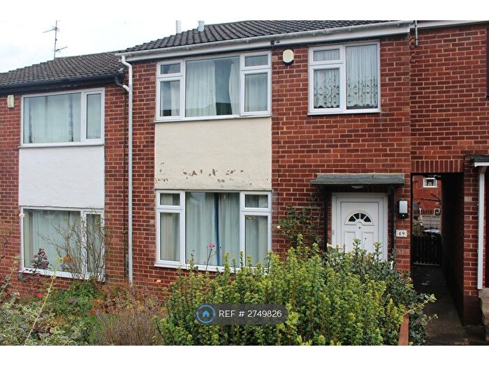 3 Bedroom Terraced House To Rent In Moorfield, Morley, Leeds, LS27