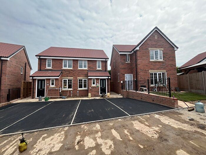 2 Bedroom Semi-Detached House To Rent In Drawbridge Close, Bolsover, Chesterfield, Derbyshire, S44