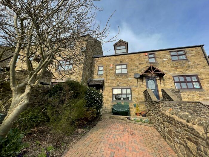 3 Bedroom Property To Rent In Oxenhope, Keighley, West Yorkshire, BD22