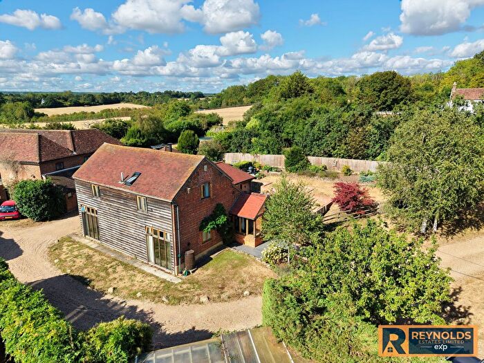 3 Bedroom Barn Conversion For Sale In Stunning Converted Barn Located In Ryarsh, West Malling, ME19