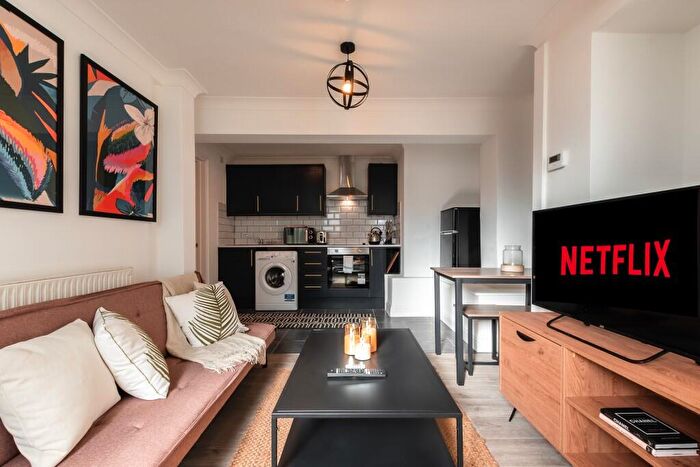 1 Bedroom Flat To Rent In Dale Road, Southampton, SO16