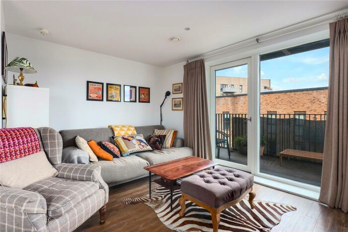 3 Bedroom Flat To Rent In Atkins Square, Dalston Lane, London, E8