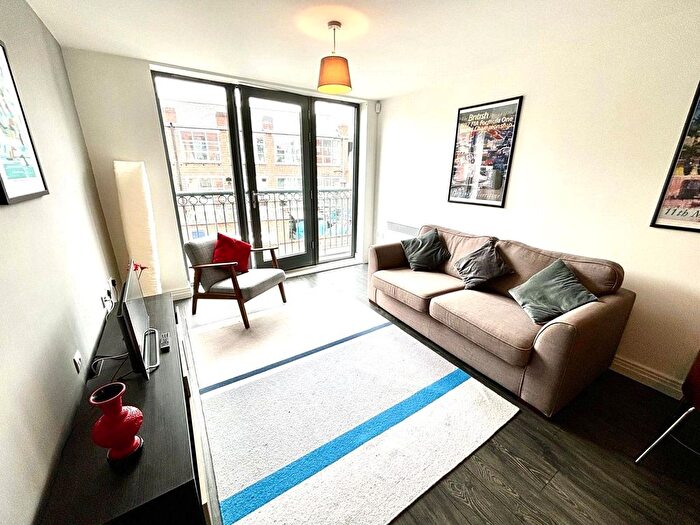 2 Bedroom Flat To Rent In Warstone Lane, Birmingham, B18