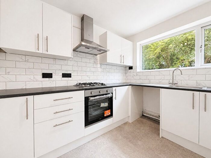 2 Bedroom Flat To Rent In Shepeshall, Basildon, SS15