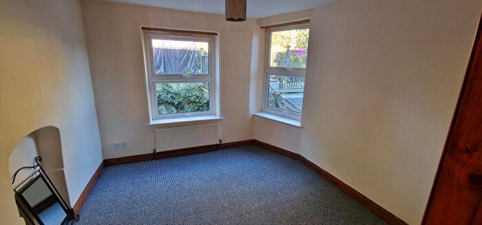 1 Bedroom Flat To Rent In Old Exeter Road, Tavistock, Devon, PL19
