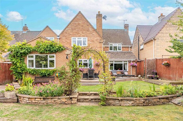 4 Bedroom Detached House For Sale In The Sands, Broadway, Worcestershire, WR12