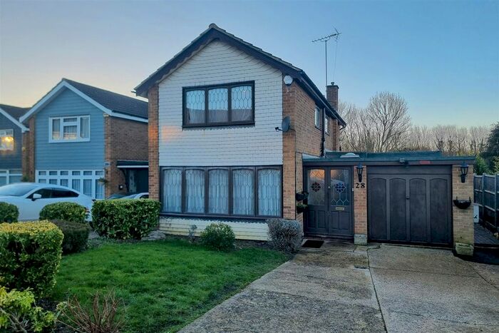 4 Bedroom Detached House To Rent In Greygoose Park, Harlow, CM19