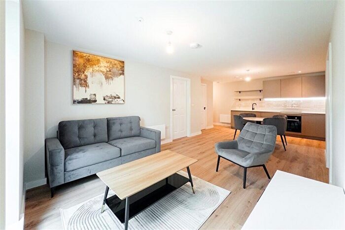 2 Bedroom Apartment To Rent In Laindon House, M14