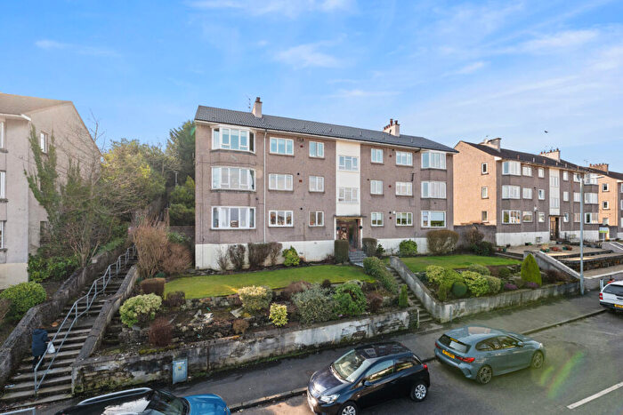 2 Bedroom Flat For Sale In Greenwood Road, Clarkston, G76