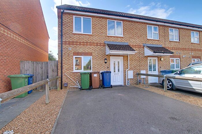3 Bedroom End Of Terrace House To Rent In Bronze Street, March, PE15
