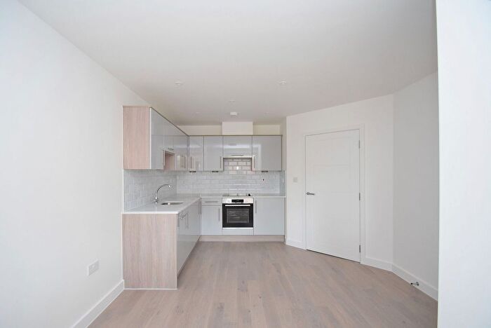 1 Bedroom Flat To Rent In Silbury Boulevard, Milton Keynes, MK9