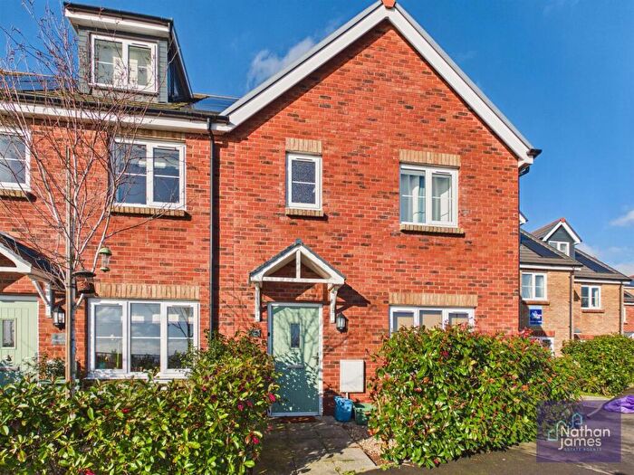 3 Bedroom House For Sale In Trinity Close, Sudbrook, Caldicot, NP26