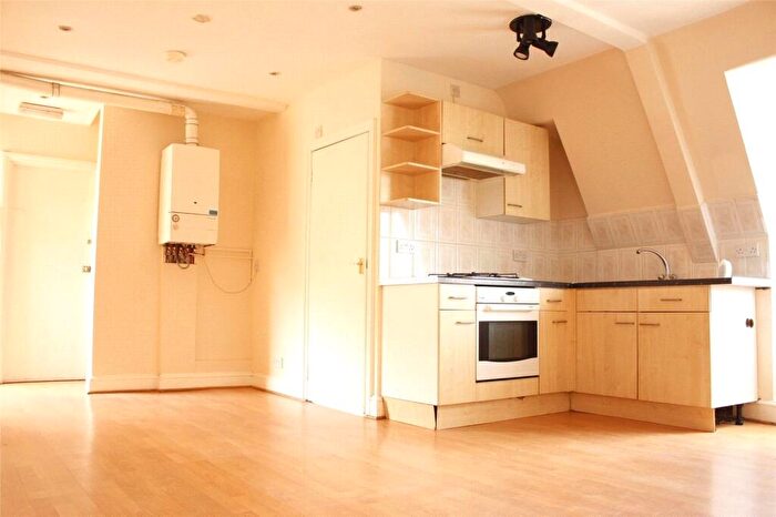 2 Bedroom Apartment To Rent In Gould Terrace, London, E8