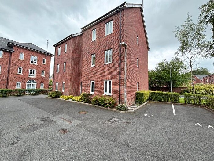 1 Bedroom Flat To Rent In Hamble Croft, Radcliffe, M26