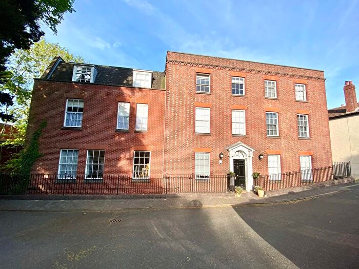 1 Bedroom Flat For Sale In High Street, Fareham, PO16