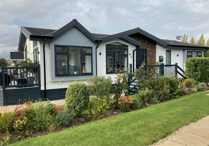 2 Bedroom Detached Bungalow For Sale In Minskip Road, Boroughbridge, York YO51