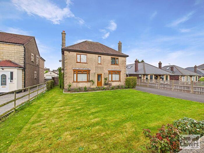 3 Bedroom Detached House For Sale In Fosseway South, Midsomer Norton, BA3